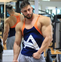 muscleorlando:  Dragos Syko