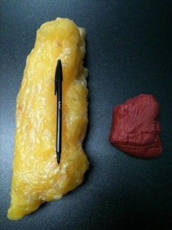 figure-models:  Fat vs Muscle…   Five pounds of fat and five