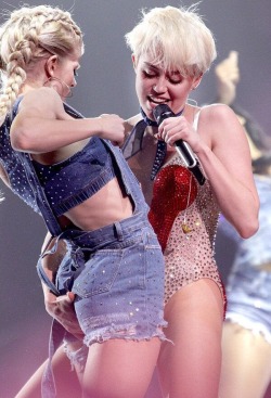 celebsn1:  Miley 