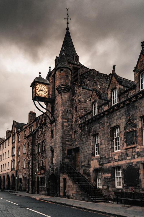 architecturealliance:  Tolbooth Tavern, Edinburgh / Sir Lewis