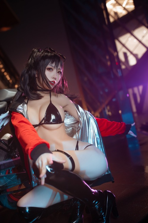 agent774:  Azur Lane Race Queen Taihou Cosplay by Aqua a True