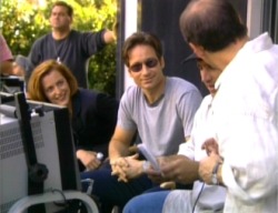 venuschantel:  David Duchovny and Gillian Anderson on set of