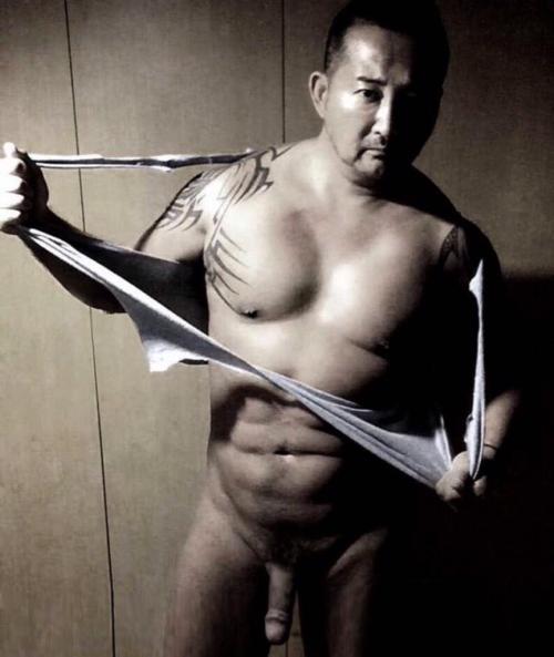 daddybearchub.tumblr.com/post/111758934532/