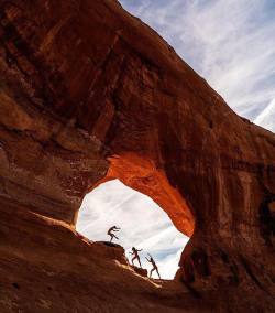 kyotocat:  rhythm @charlesnevols ãƒ»ãƒ»ãƒ» #wilderness #spirit #dance #primal #nature