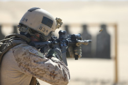 militaryarmament:  U.S. Marines with the reconnaissance detachment,