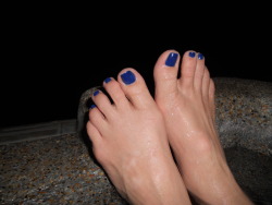 New polish - Blue!Â  Seems people like my “feet”