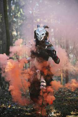 kamikame-cosplay:    Necromancer from Guild Wars 2 by Dulcinea
