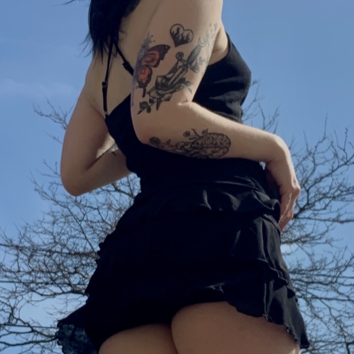 cherri-princesa:the next 6 people to buy my onlyfans get it for