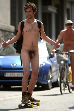 yoloboysz:  Another photo of the skater boy at the WNBR Brussels