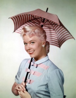 cosmosonic:  doris day  