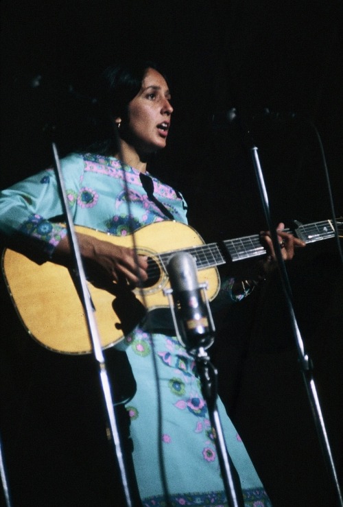 bobdylan-n-jonimitchell:  Joan Baez, Philadelphia, PA, March