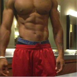 muscleworshipper08:  22 yrs old straight hung black jock I just