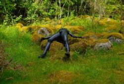 latexsupernova:  Dropped latex creature 