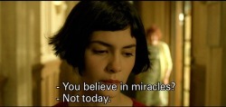 dakotabaudelaire:  -«Credi nei miracoli ?» -«Non oggi» -Il