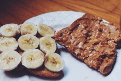 inagetsfit:  championsaremade:  I have a thing for peanut butter