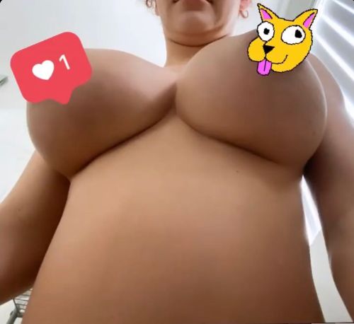 I ain’t going to lie, I do live me some new mommy big ass tittays!!!