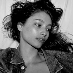 ssaudadeee:  pap-aya:  Alexandra  uhm watt 