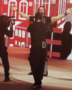sethrollinsitalia:  (x)