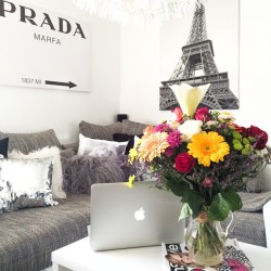 the-fashion-alba:  IG: fashionhippieloves