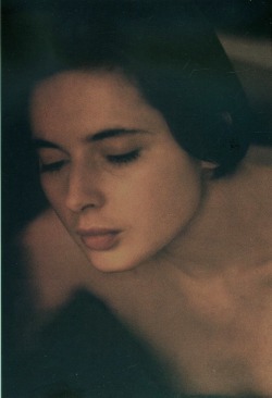 pretonobranco77:  Isabella Rossellini by Eve Arnold, 1984  
