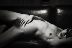 figuranyc:  Nude #2037NYC2016-11-22 Prints: http://figura.shop