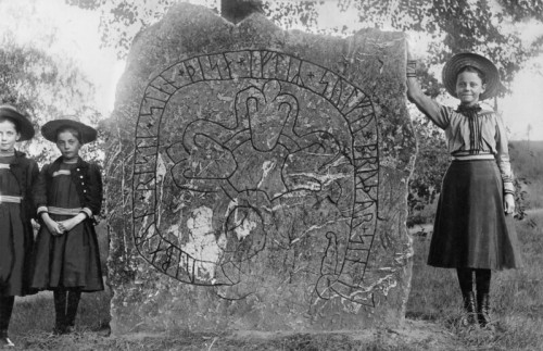 meschkinnes:    Rune stone, Herstadberg, Östergötland, Sweden,