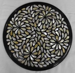 treasures-and-beauty:Black Marble Mother of Pearl Inlay Decorative