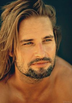 igotacrushonyou:  Josh Holloway