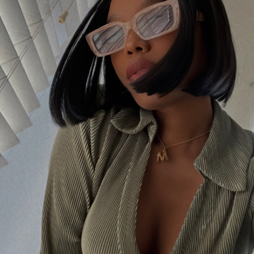 pinkcookiedimples:Notice how God looks out for you in the little