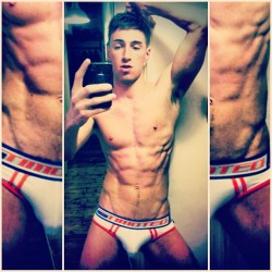 kaydengrayxxx:  Lovin’ my new Timoteo briefs. Curtesy of @CollegeJocks.