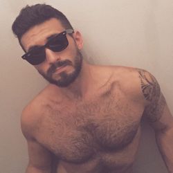 ilovehouseandfur:  iLoveHouseAndFurhttp://ilovehouseandfur.tumblr.com/archive