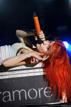 mitch-luckers-dimples:  Paramore - Hayley Williams by John Hatfield