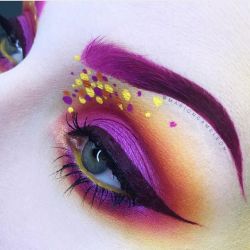 florenceofalabia:  sugarpillcosmetics:A perfect sunset, the @marioncameleon