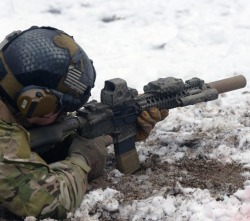 fnhfal:  U.S. Soldier assigned to 1st Battalion, 10th Special