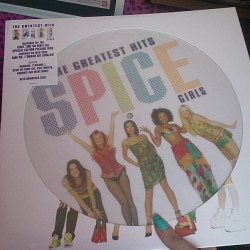 sailorzakuro:  I bought a Spice Girls record I BOUGHT A SPICE