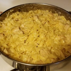 Just cooked up some Garlic Chicken Pasta. Turned out super amazing!!!