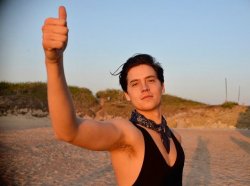alwayschach-sprouseblog:  Cole Sprouse in Cuixmala, Mexico #BTS