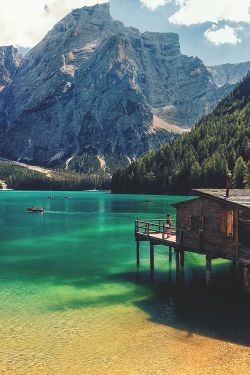 sixpenceee:This is Lake Braies in Italy. It’s stunning. (Source)