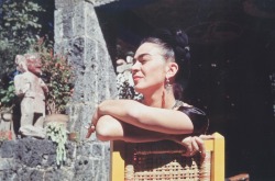 demon-bitch-from-hell:  rentedlips:  Frida Kahlo seated in her