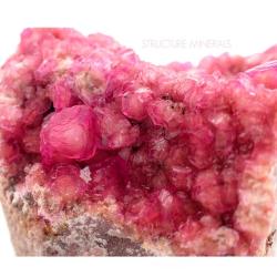 structureminerals:  Close up of a Cobaltocalcite headed off to