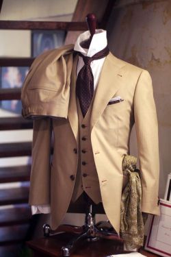 theclassicsewing:  A perfect suit, a perfecto colour, a perfect