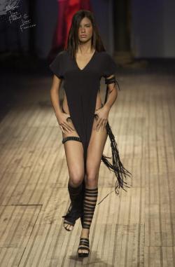 nhlovesadri:  Adriana lima for Ellus, Sao paulo Fashion Week