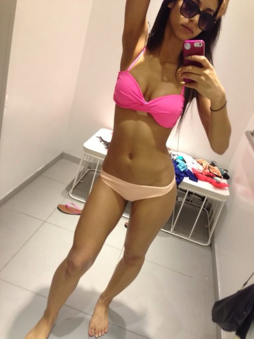 changingroomselfshots:  Be Part of the blog, submit your own Changing room selfies! We need submissions to keep the blog updated, you can of course submit as Anonymous if needed, here is the Submit page: http://www.changingroomselfies.com/submit