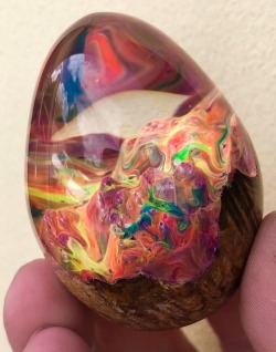sosuperawesome:  Wood and Resin Dragon Eggs  Bensworx on Etsy