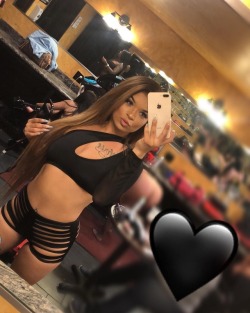 stripper-locker-room:https://www.instagram.com/irie_indica/