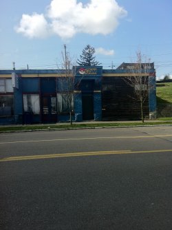 fuckyeahabandonedplaces:  Abandoned Pokemon Gym in Tacoma, Washington