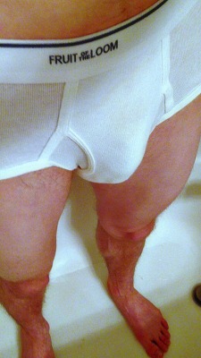 vegetasaiyanprince:  Wetting my briefs in the shower, before