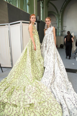 mulberry-cookies:  Backstage @ Giambattista Valli Haute Couture