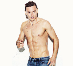 mitchytumbles:  jockdays: < blockquote>  Tom Daley for