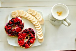 let-you-define-you:  12 grain bagel with cream cheese and warm